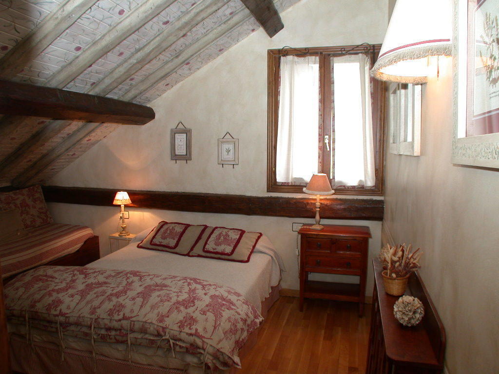 Hotel Casa Frauca Sarvisé الغرفة الصورة