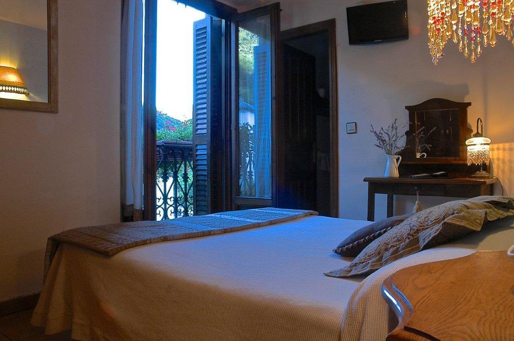 Hotel Casa Frauca Sarvisé الغرفة الصورة